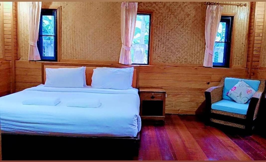 Baan Soontree Resort Csiangraj Kültér fotó